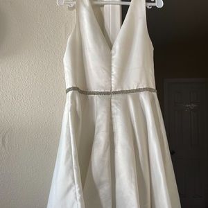 White knee short dress with sparkly belt band